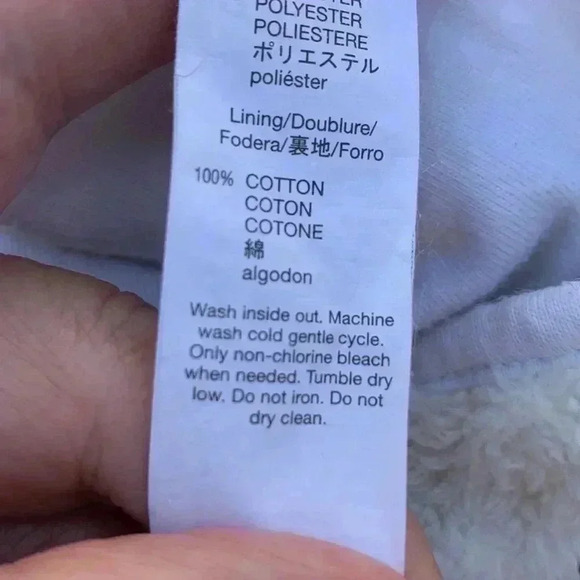 Five for 25 Gap winter zip up vest with fuzzy exterior and soft cotton interior - Picture 6 of 7